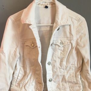 White American Eagle jean jacket! Barely worn